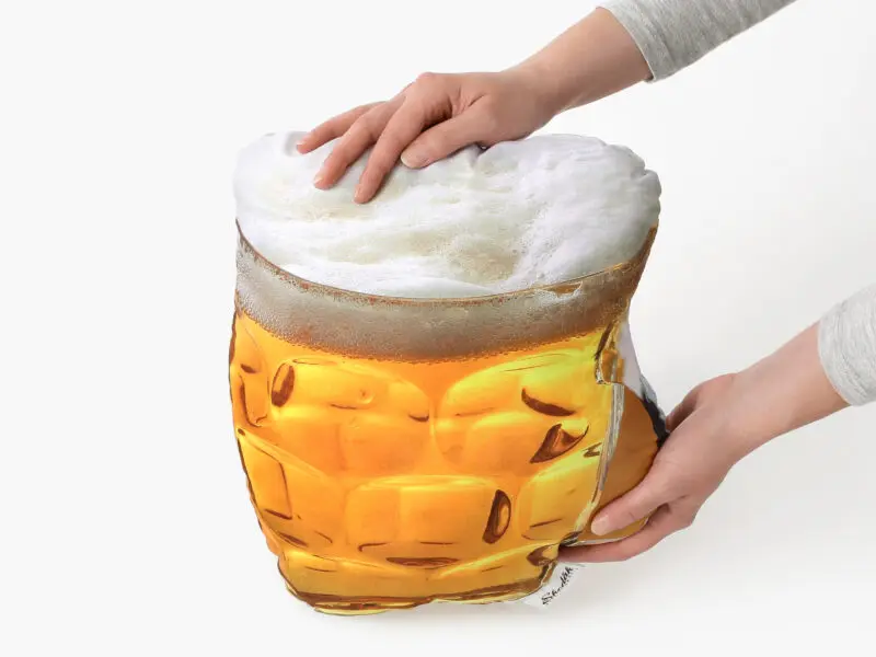 Polštář 3D pivo 29x31 cm