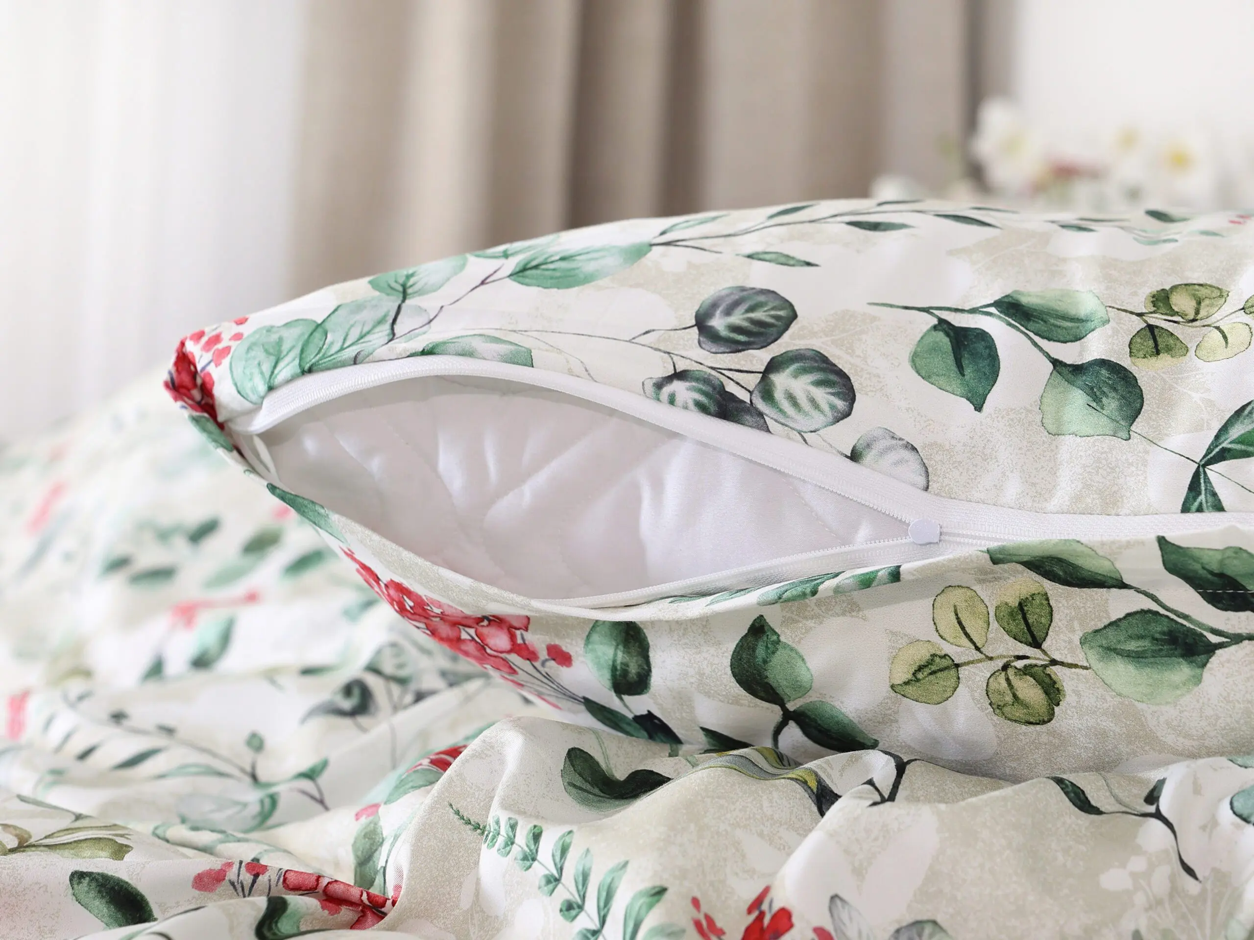 Saténové povlečení LUX kvítí s kapradím na bílé