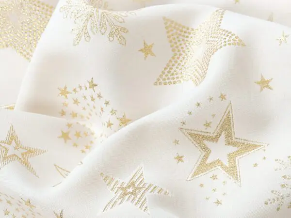 Dekorační ubrus zlaté hvězdy na krémové