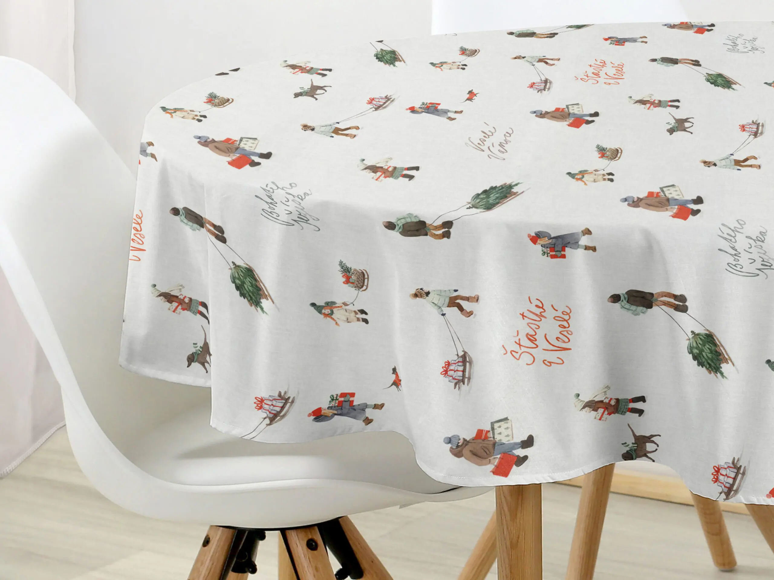 Kulatý bavlněný ubrus Veselé Vánoce značky Škodák.