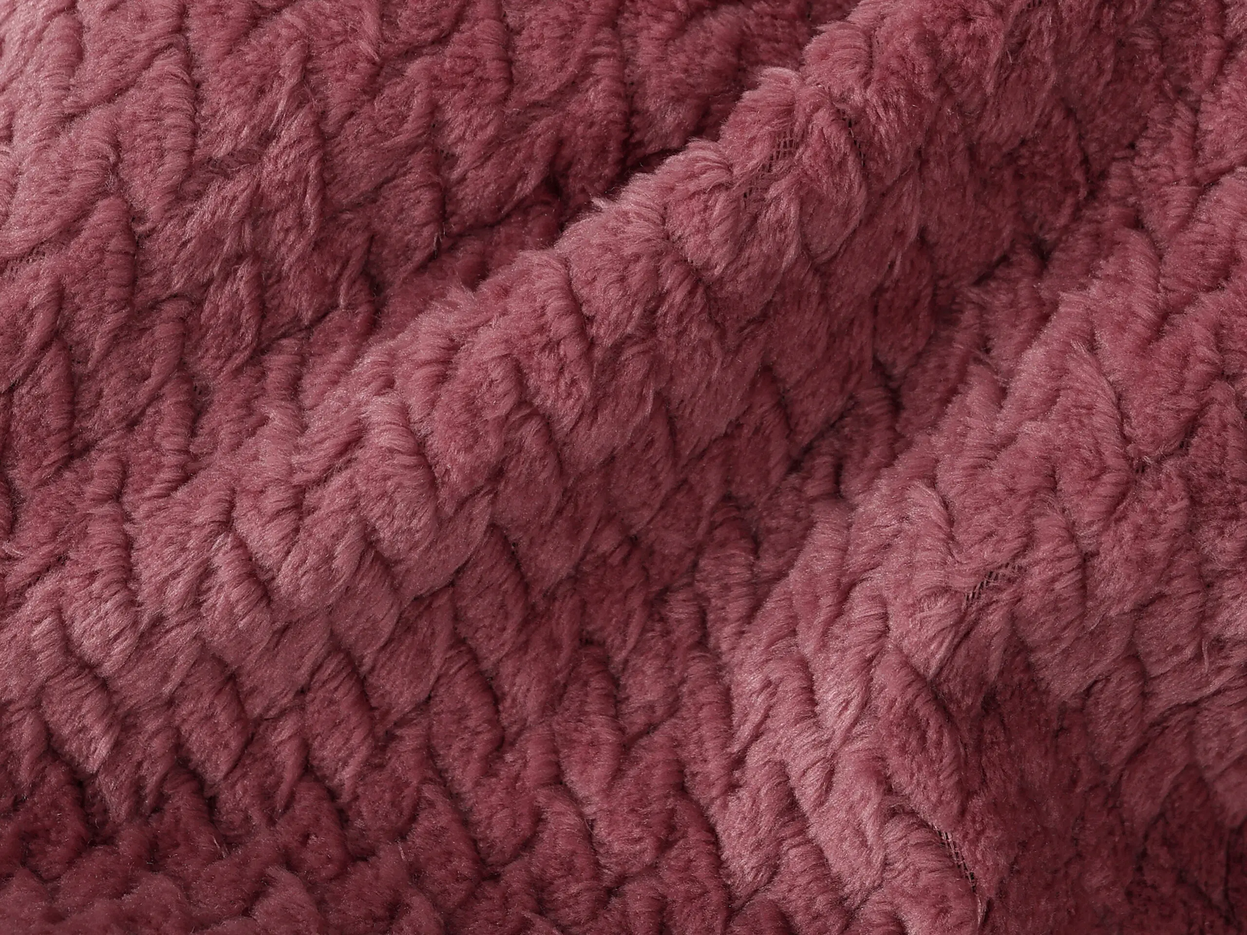 Deka Mikroflanel starorůžové copánky 150x200 cm značky Škodák.