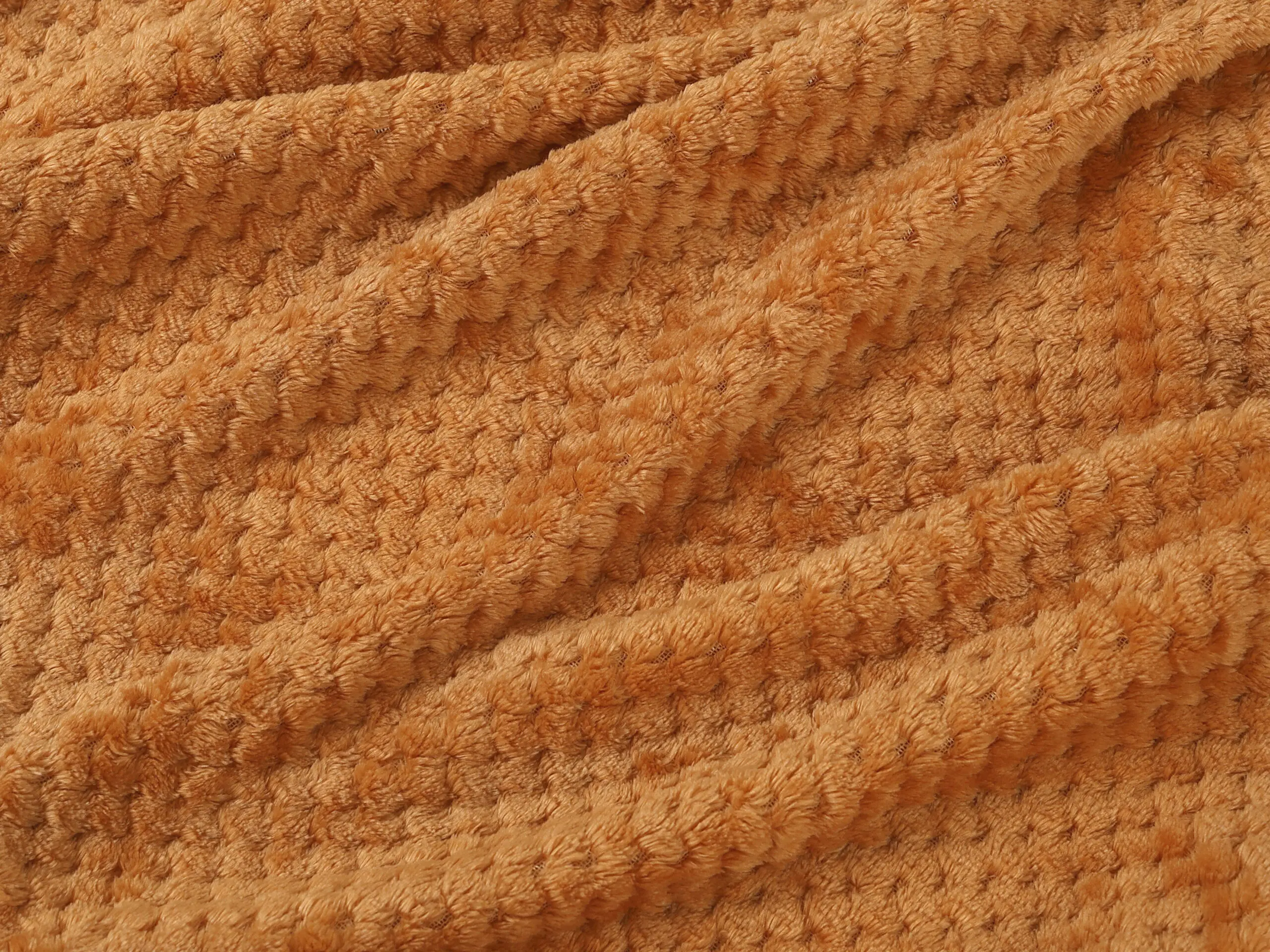 Deka Mikroflanel oranžové tečky 150x200 cm značky Škodák.