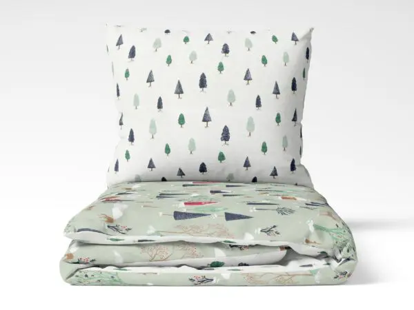 Vánoční bavlněné povlečení VENDE zasněžený venkov / zimní les