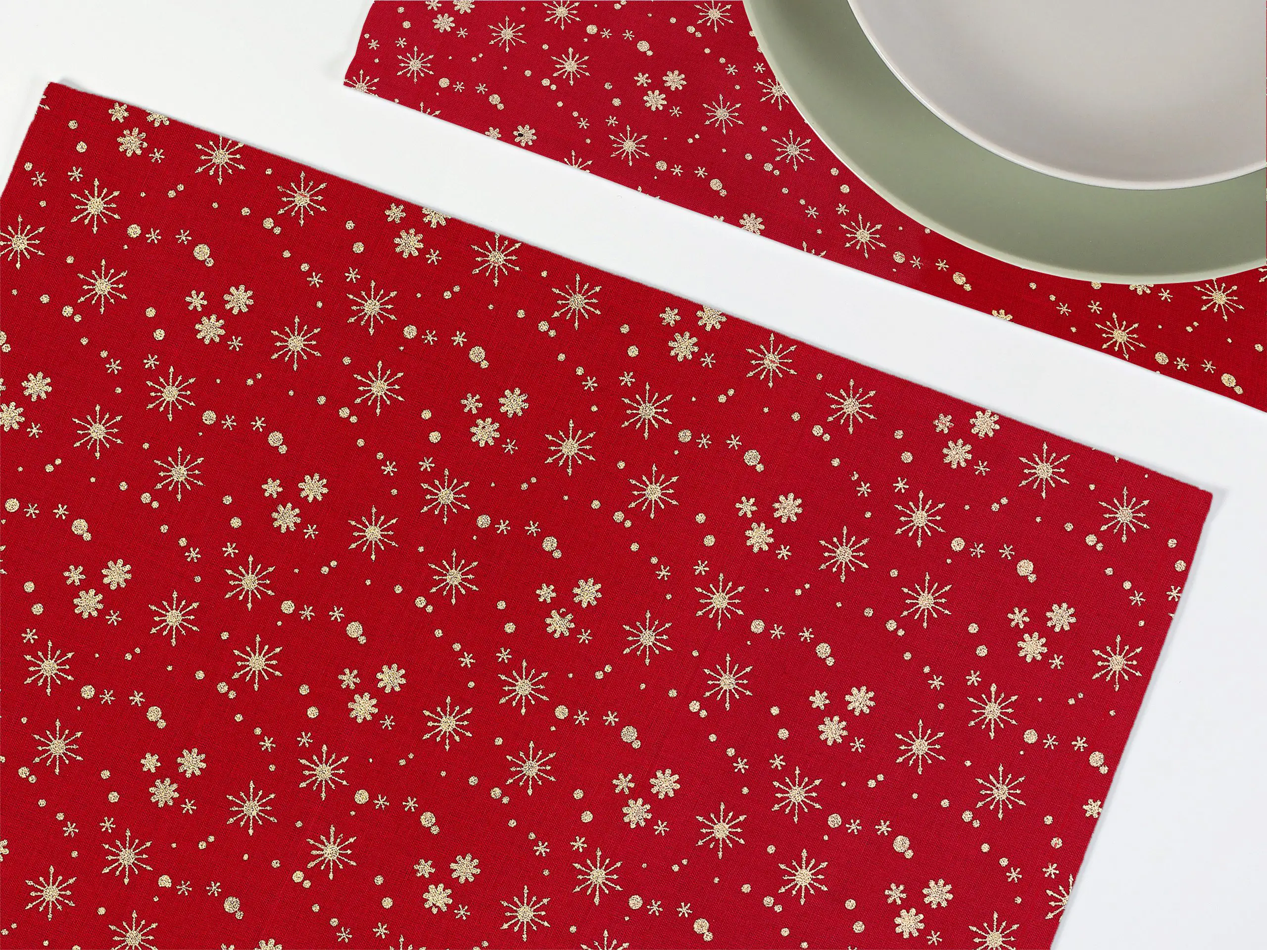 Vánoční bavlněné prostírání zlaté vločky na červené