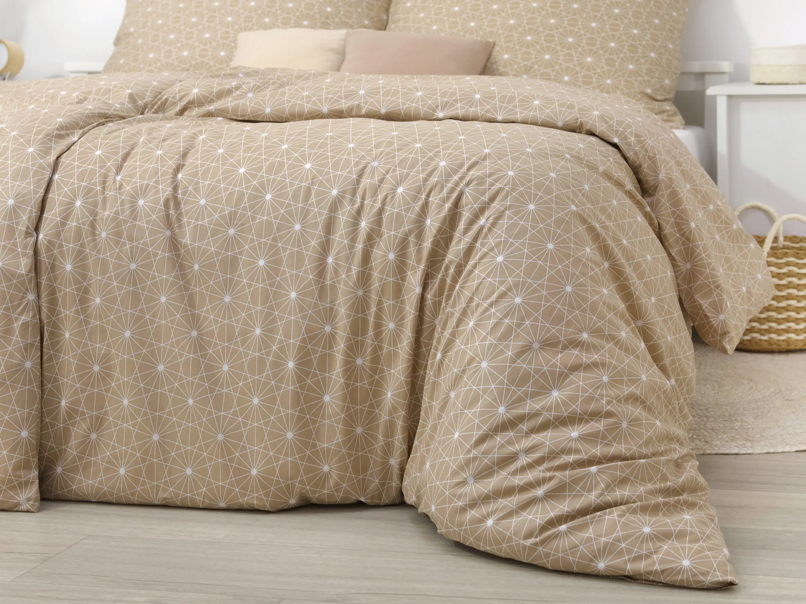 Bavlněné povlečení bílé čáry na hnědé