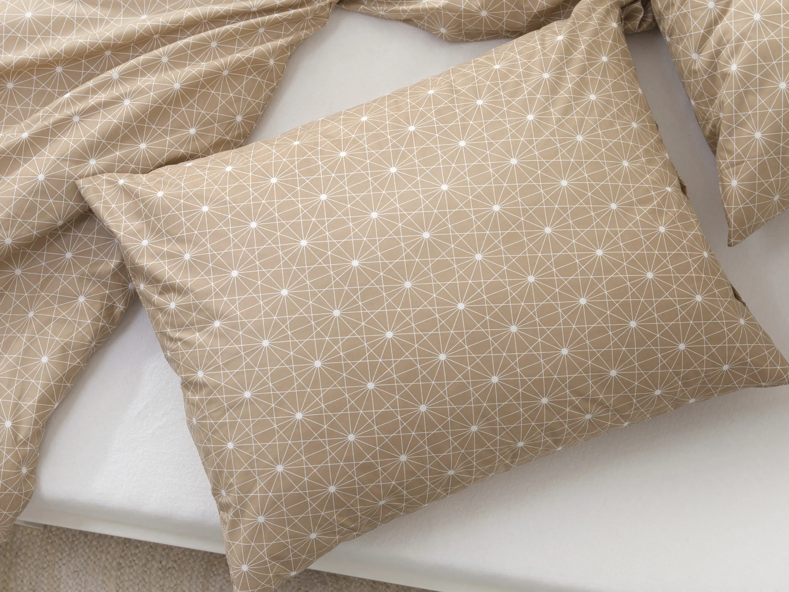 Bavlněné povlečení bílé čáry na hnědé