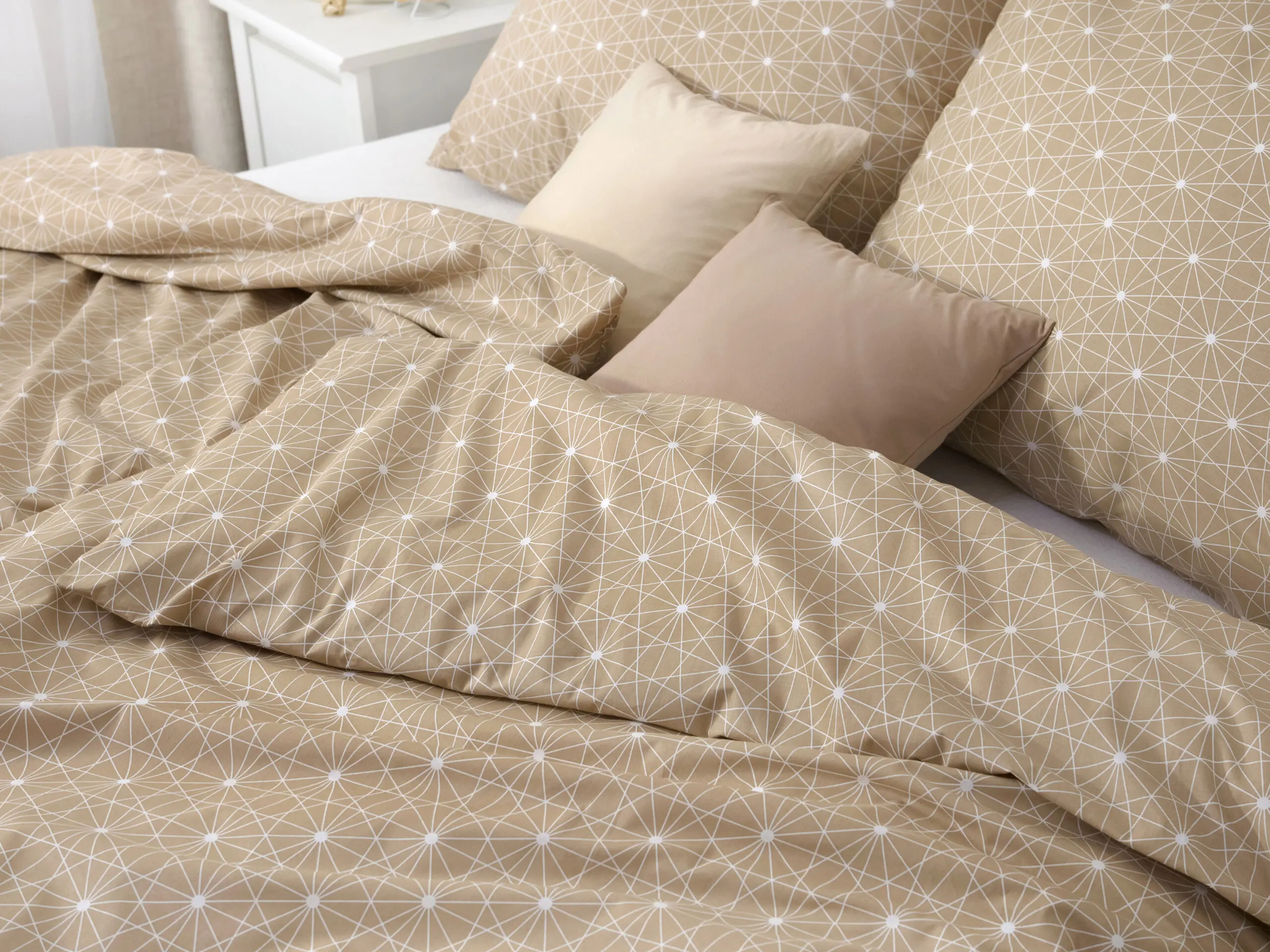 Bavlněné povlečení bílé čáry na hnědé