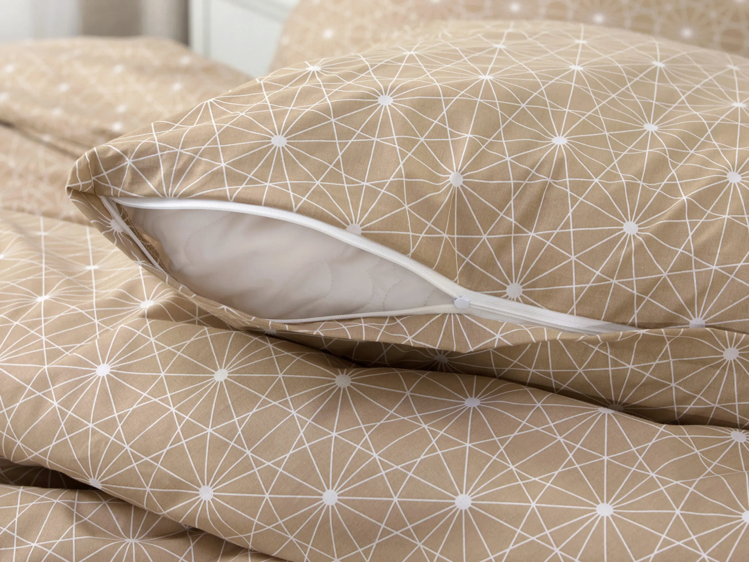 Bavlněné povlečení bílé čáry na hnědé