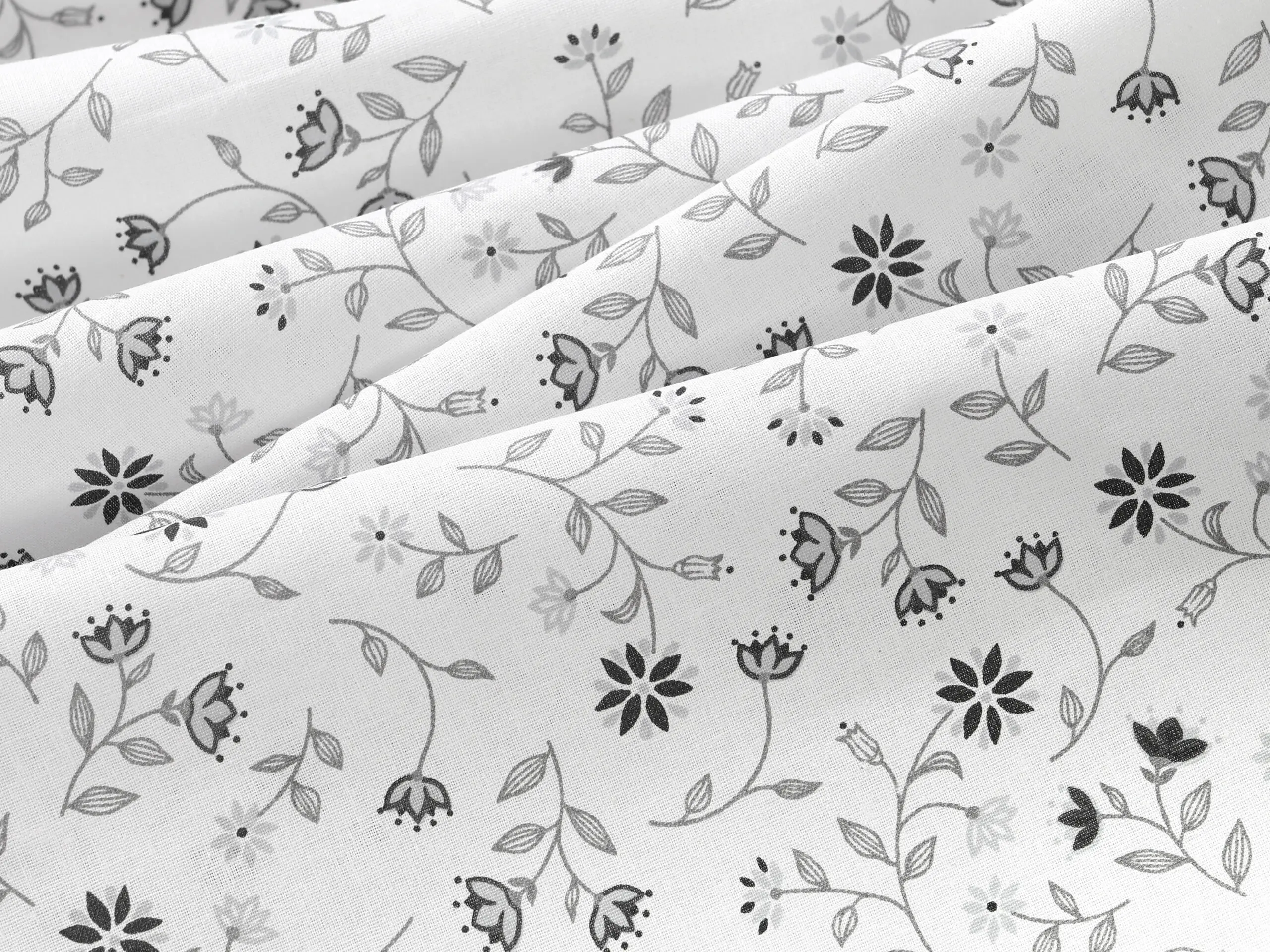 Hotelové povlečení Simone - šedé kvítko na bílé - Image 4