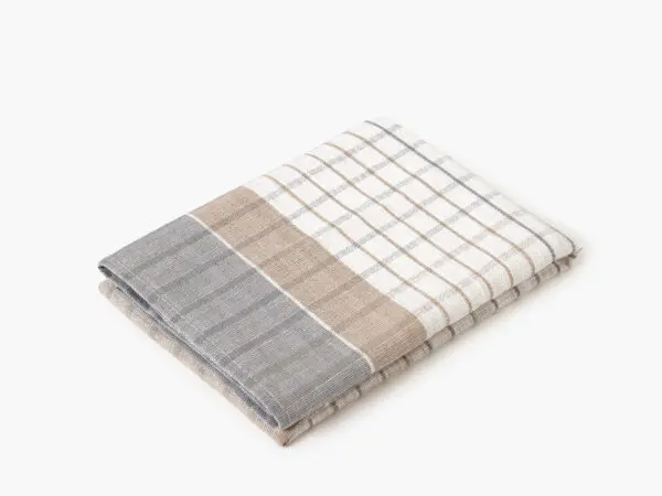Utěrka ze lněné směsi béžové káro 50x70 cm značky Škodák.