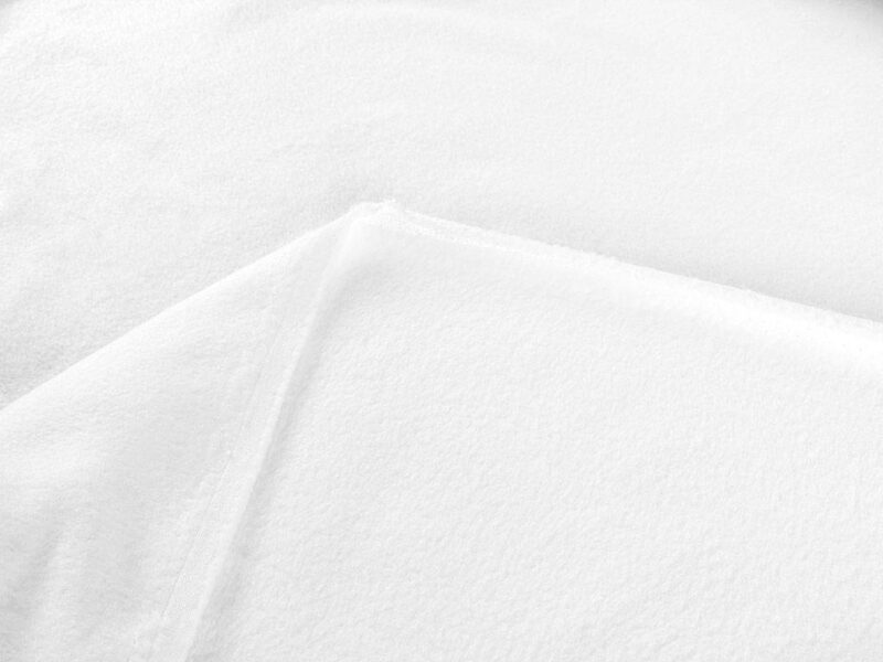 Polar Fleece antipiling bílá metráž značky Škodák.