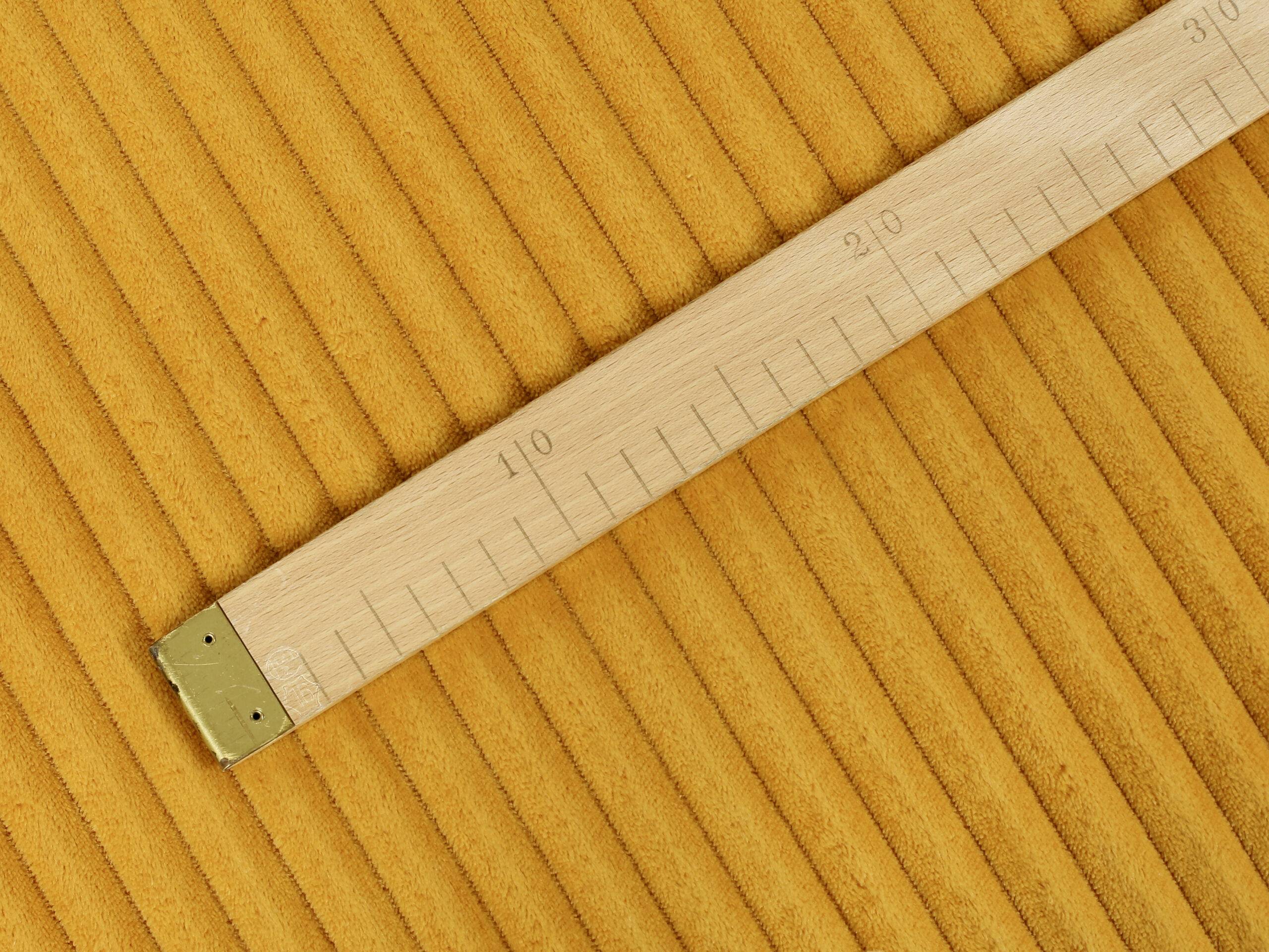 Látka Minky metráž hořčicová značky Škodák.