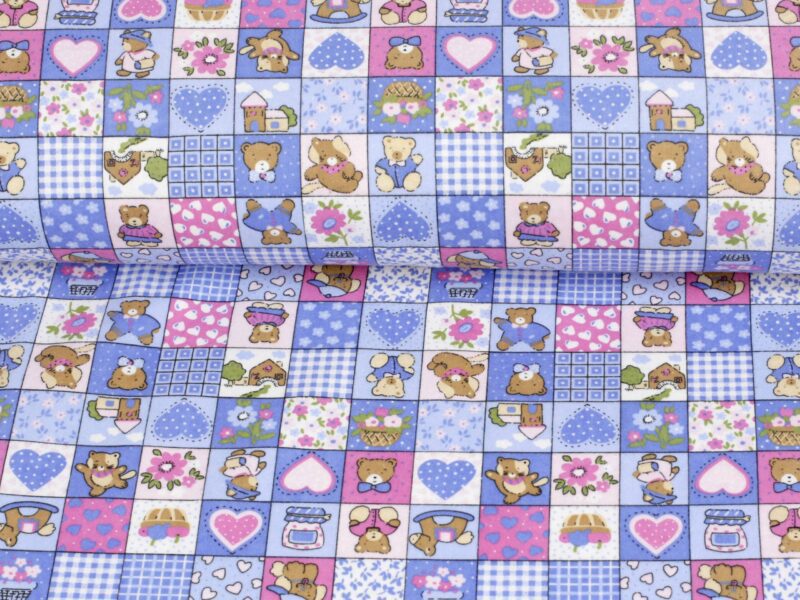 Flanelová látka medvídci patchwork metráž značky Škodák.