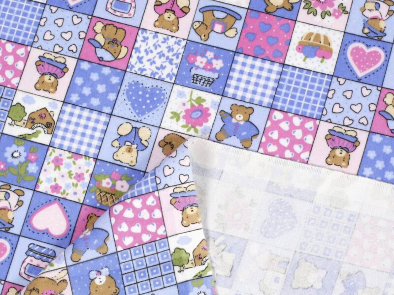 Flanelová látka medvídci patchwork metráž značky Škodák.