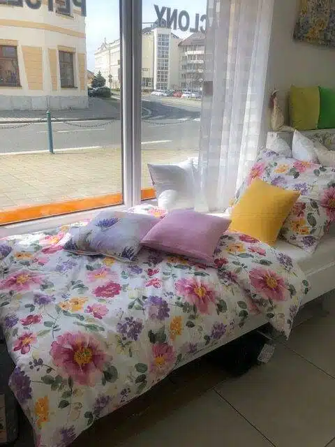 Kamenná Prodejna Bytového Textilu Škodák Strážnice