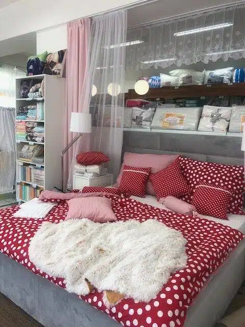 Kamenná Prodejna Bytového Textilu Škodák Strážnice