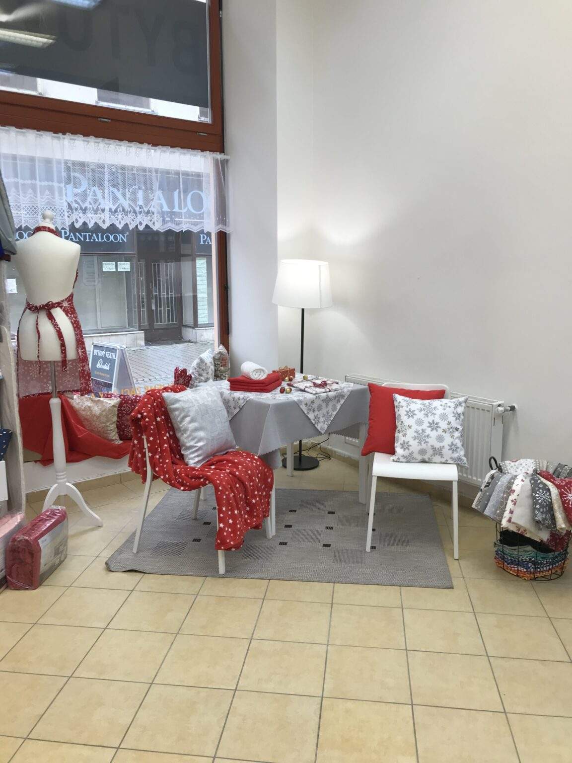 Kamenná Prodejna Bytového Textilu Škodák Šumperk