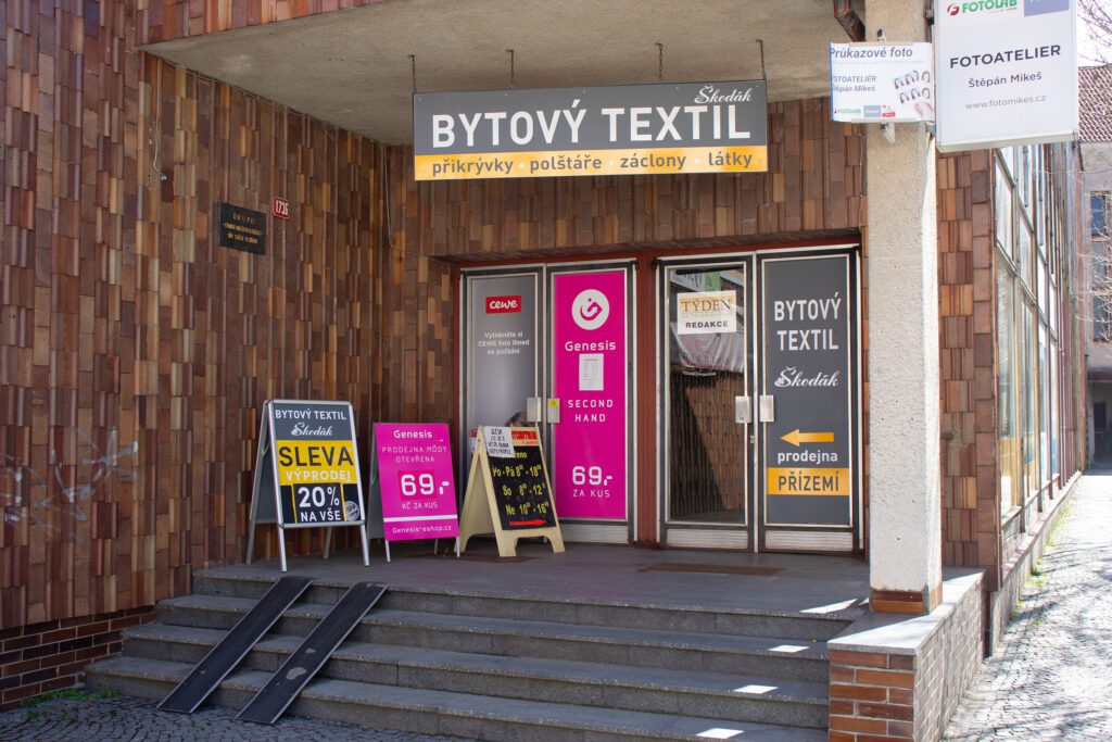 Kamenná Prodejna Bytový Textil Škodák Pelhřimov 1