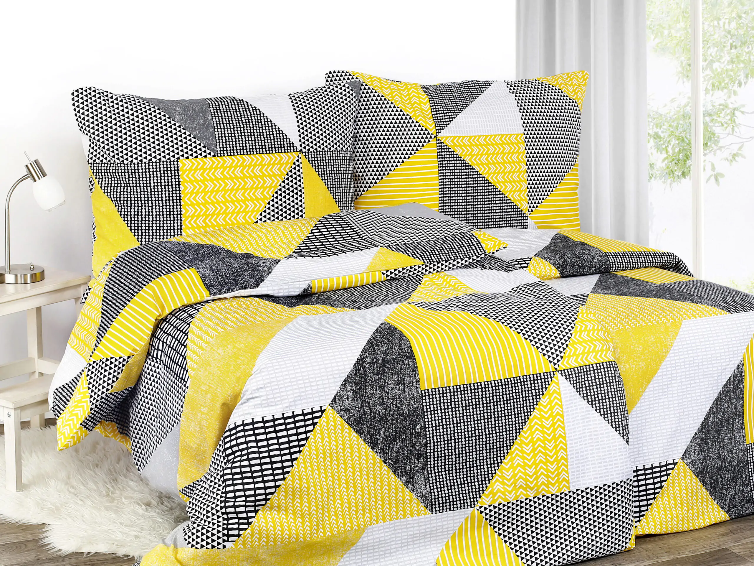 Bavlněné povlečení žluto-černé trojúhelníky značky Škodák