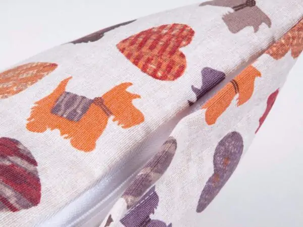 Povlak na polštář Loneta teriér terakota značky Škodák