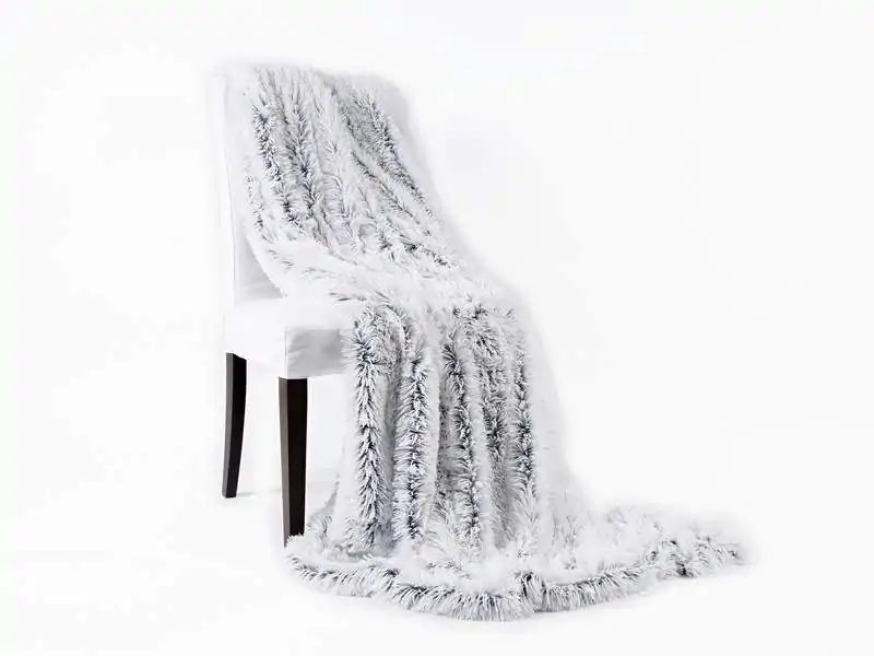 Deka mikro tmavě šedá s dlouhým vlasem značky Škodák.