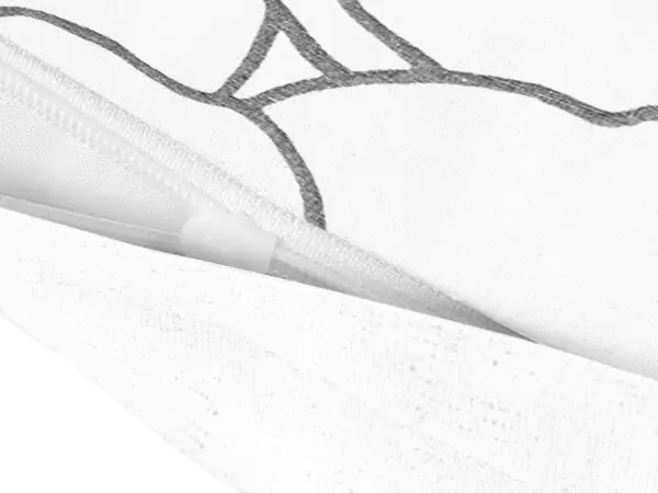 Bavlněný povlak na polštář tmavě šedé květy na bílé značky Škodák.