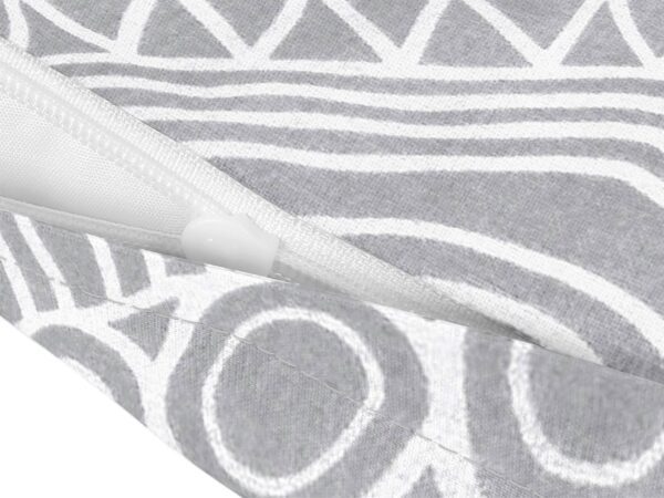 Bavlněný povlak na polštář bílé mandaly na šedé značky Škodák