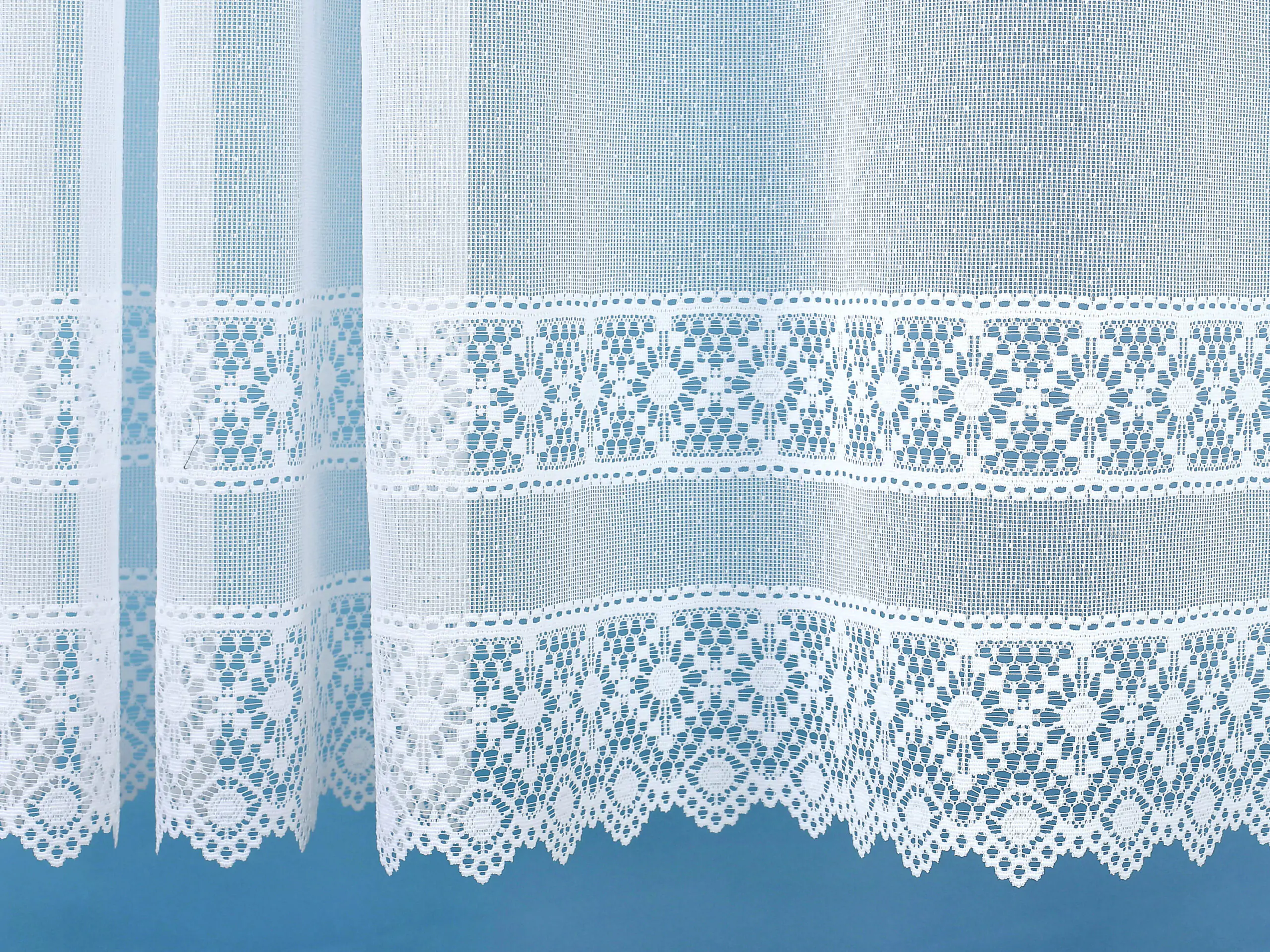 Žakárová záclona krajka vzor 3755 značky Škodák.