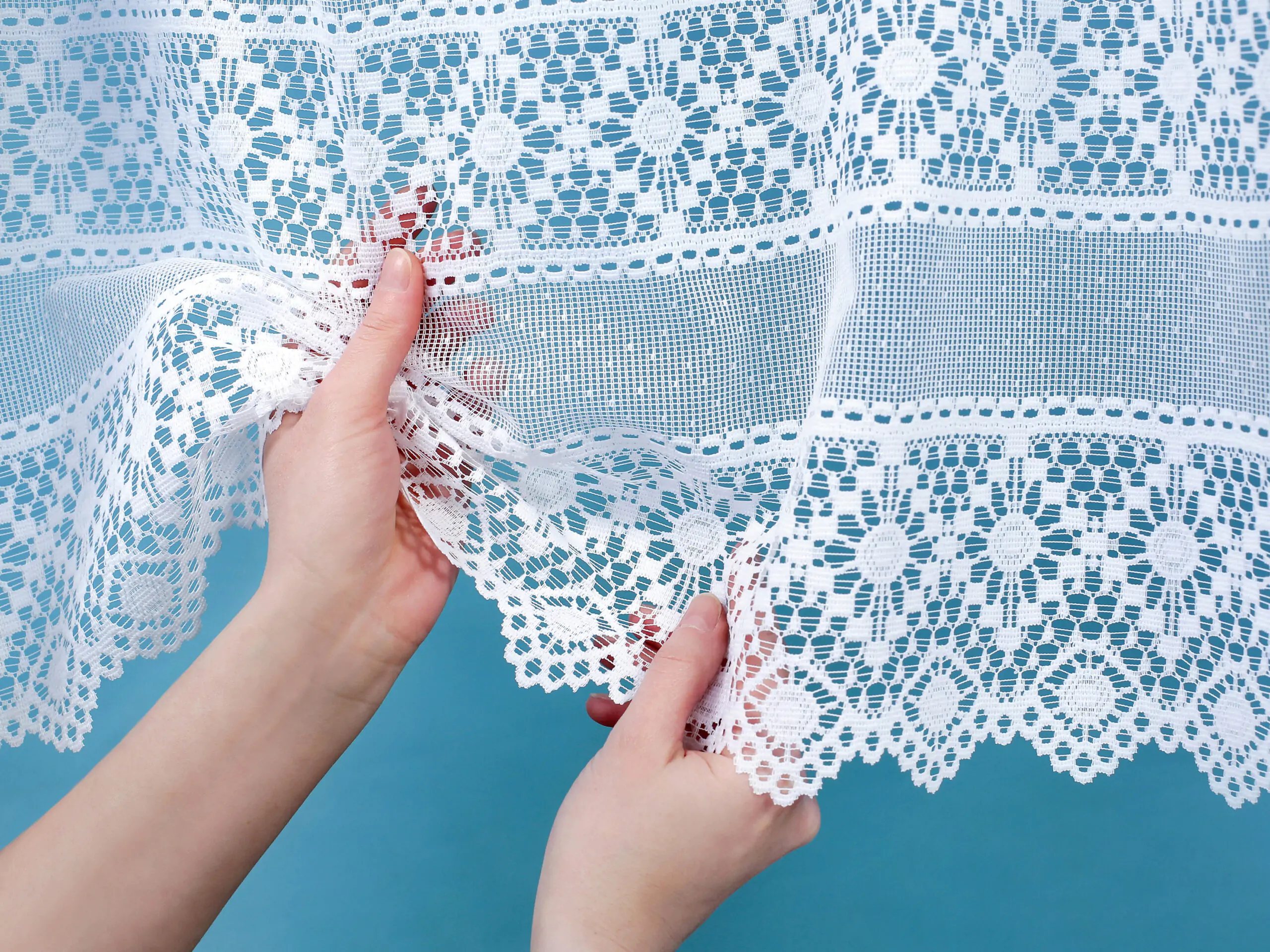 Žakárová záclona krajka vzor 3755 značky Škodák.