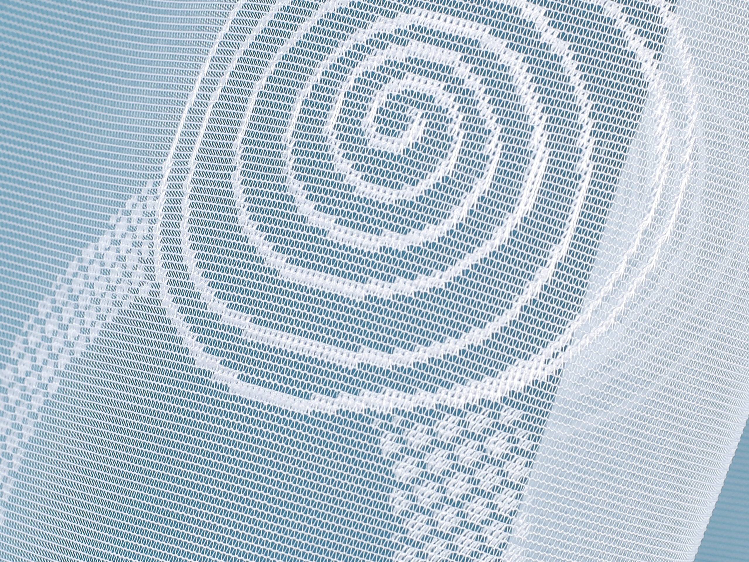 Žakárová záclona kruhy vzor 17316 značky Škodák.