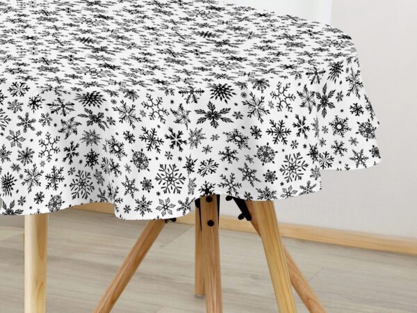 Vánoční bavlněný ubrus oválný vločky na bílé značky Škodák