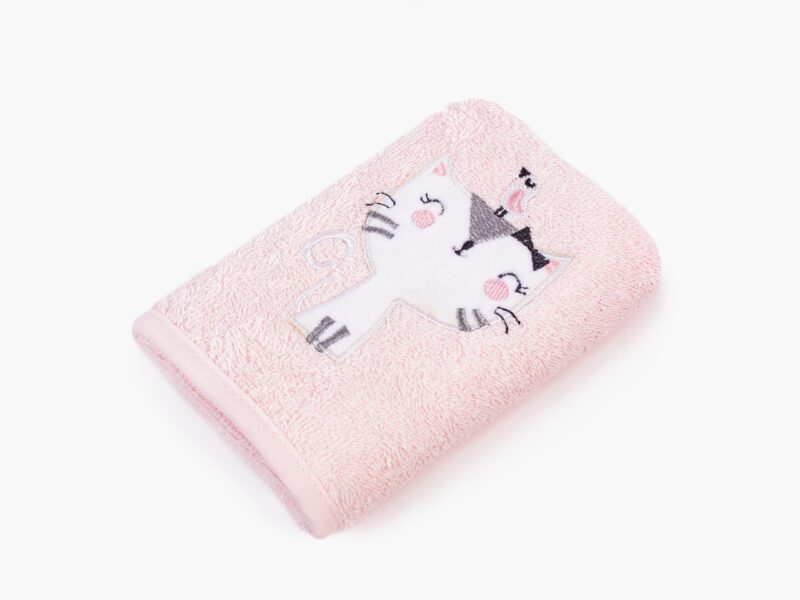 Dětský ručník LILI růžový kočička značky Škodák