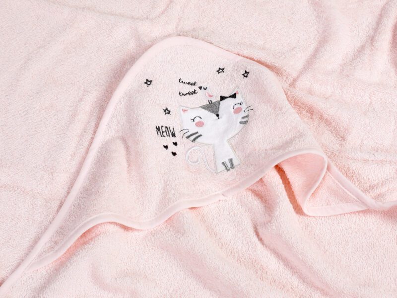 Dětská osuška LILI s kapucí kočička růžová značky Škodák