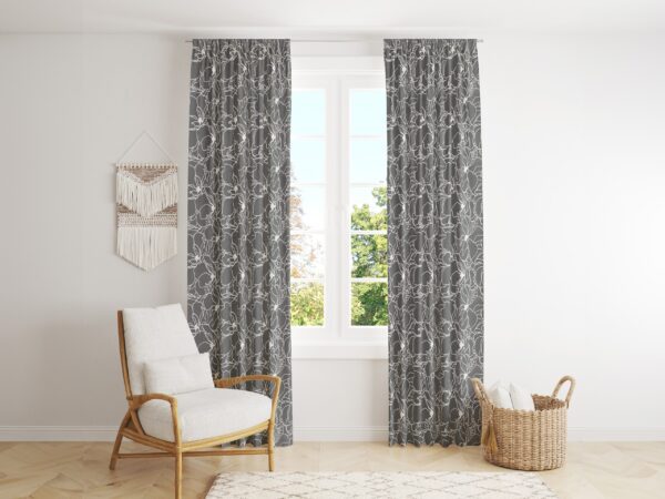 Bavlněný závěs bílé květy na tmavě šedé značky Škodák