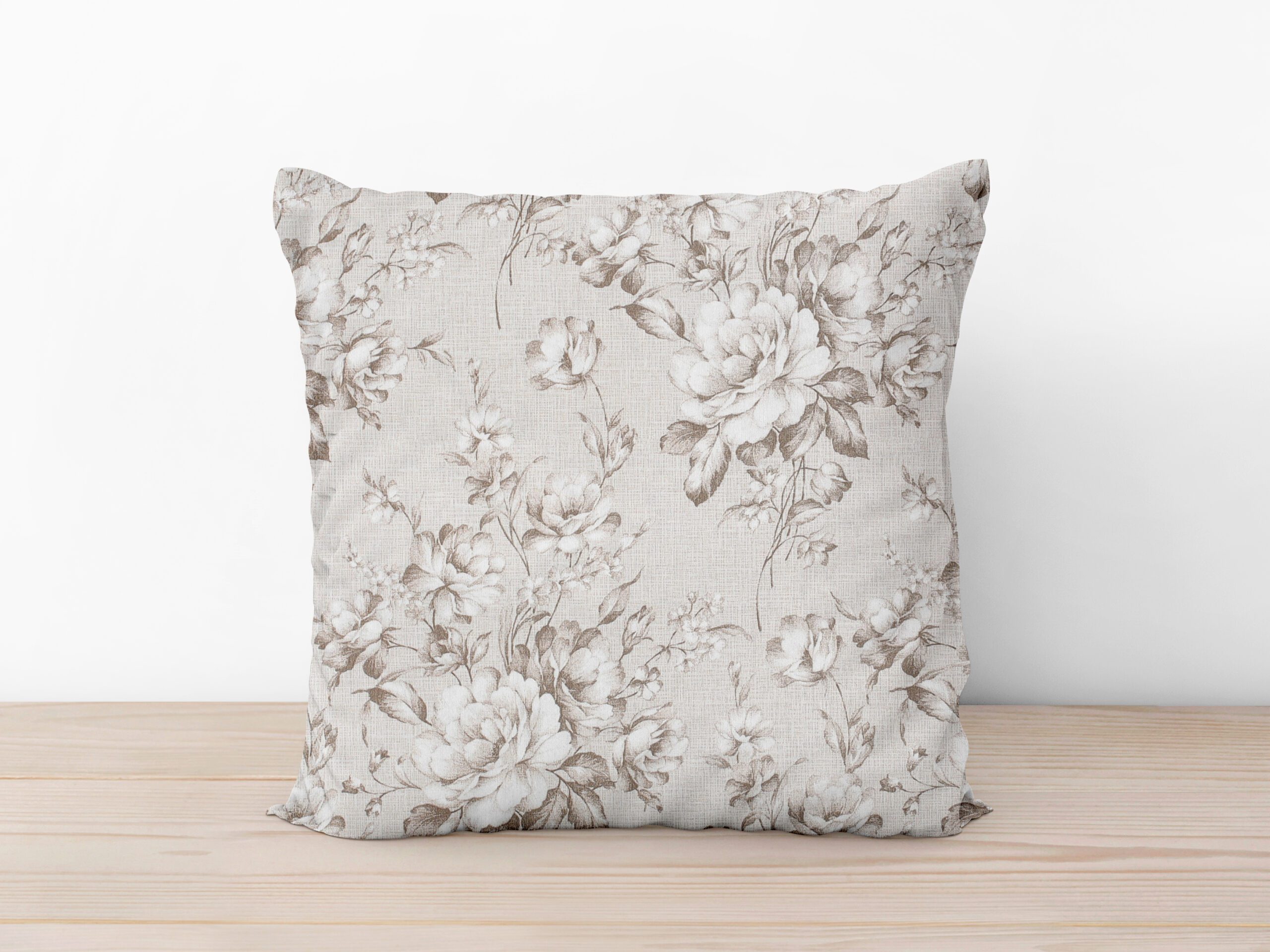 Povlak na polštář LONETA béžové květy značky Škodák