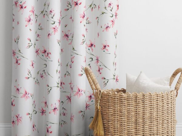 Zatemňovací závěs Blackout růžové kvítky na bílé značky Škodák