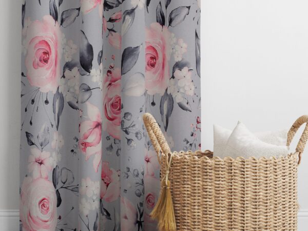 Zatemňovací závěs Blackout růžové květy na šedé značky Škodák