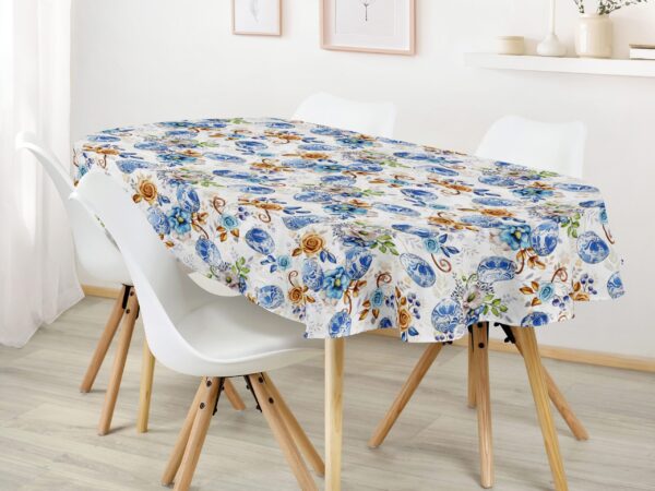 Oválný ubrus Loneta modré kraslice značky Škodák