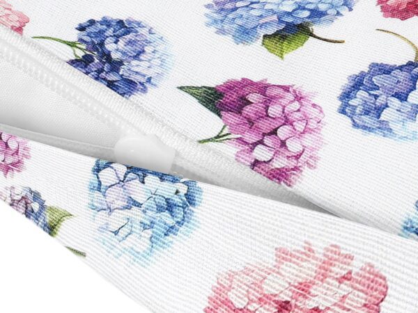 Povlak na polštář Loneta malé hortenzie značky Škodák