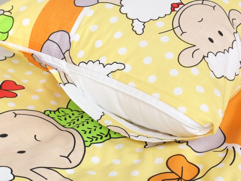 Dětské bavlněné povlečení ovečky na oranžové do postýlky značky Škodák