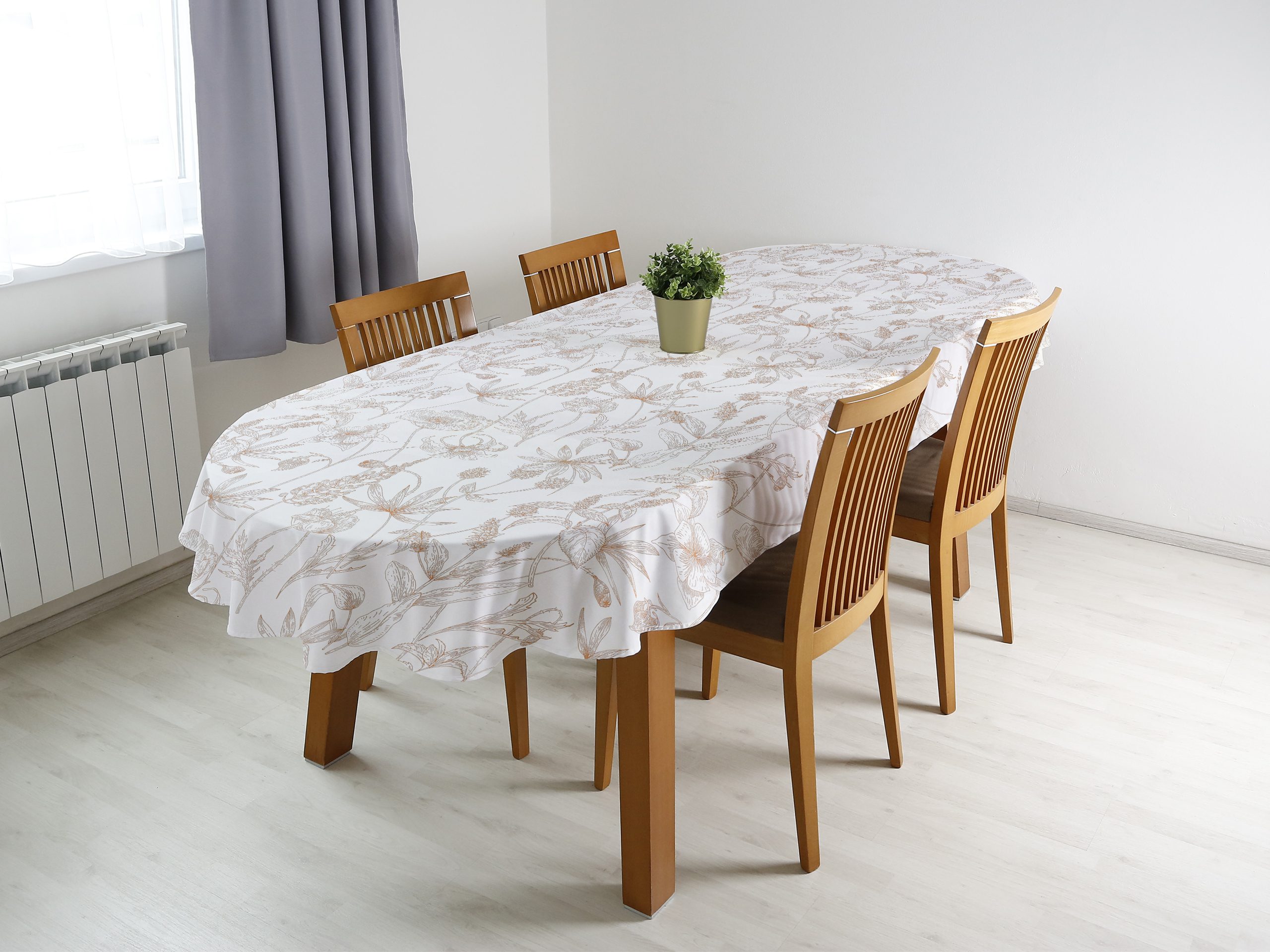 Oválný bavlněný ubrus režné kvítí značky Škodák