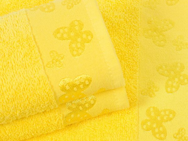 Dětské ručníky s motýlky žluté do školky značky Škodák