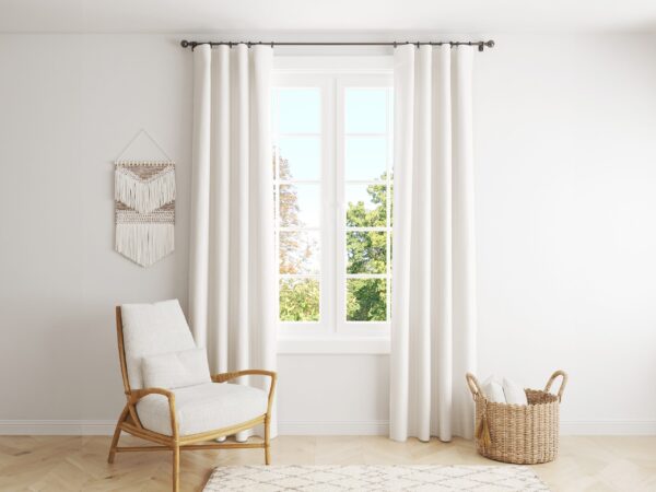 Bavlněný závěs bílý značky Škodák