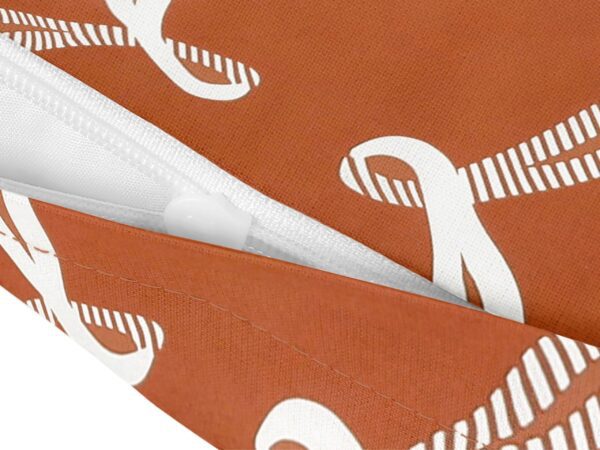 Bavlněný povlak na polštář bílá stuha na hnědé značky Škodák