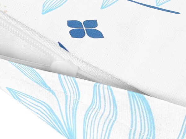 Bavlněný povlak na polštář modré listy s mandalou značky Škodák