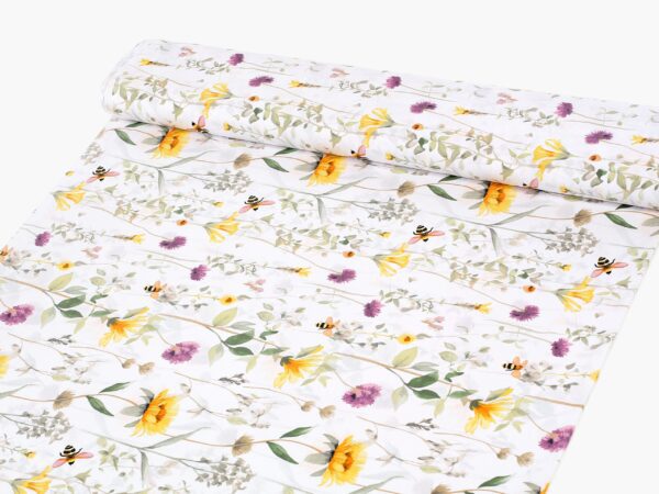 Bavlněná látka louka se čmelákem metráž značky Škodák