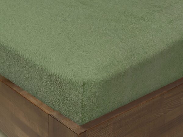 Froté prostěradlo khaki pro hotely s napínací gumou značky Škodák.