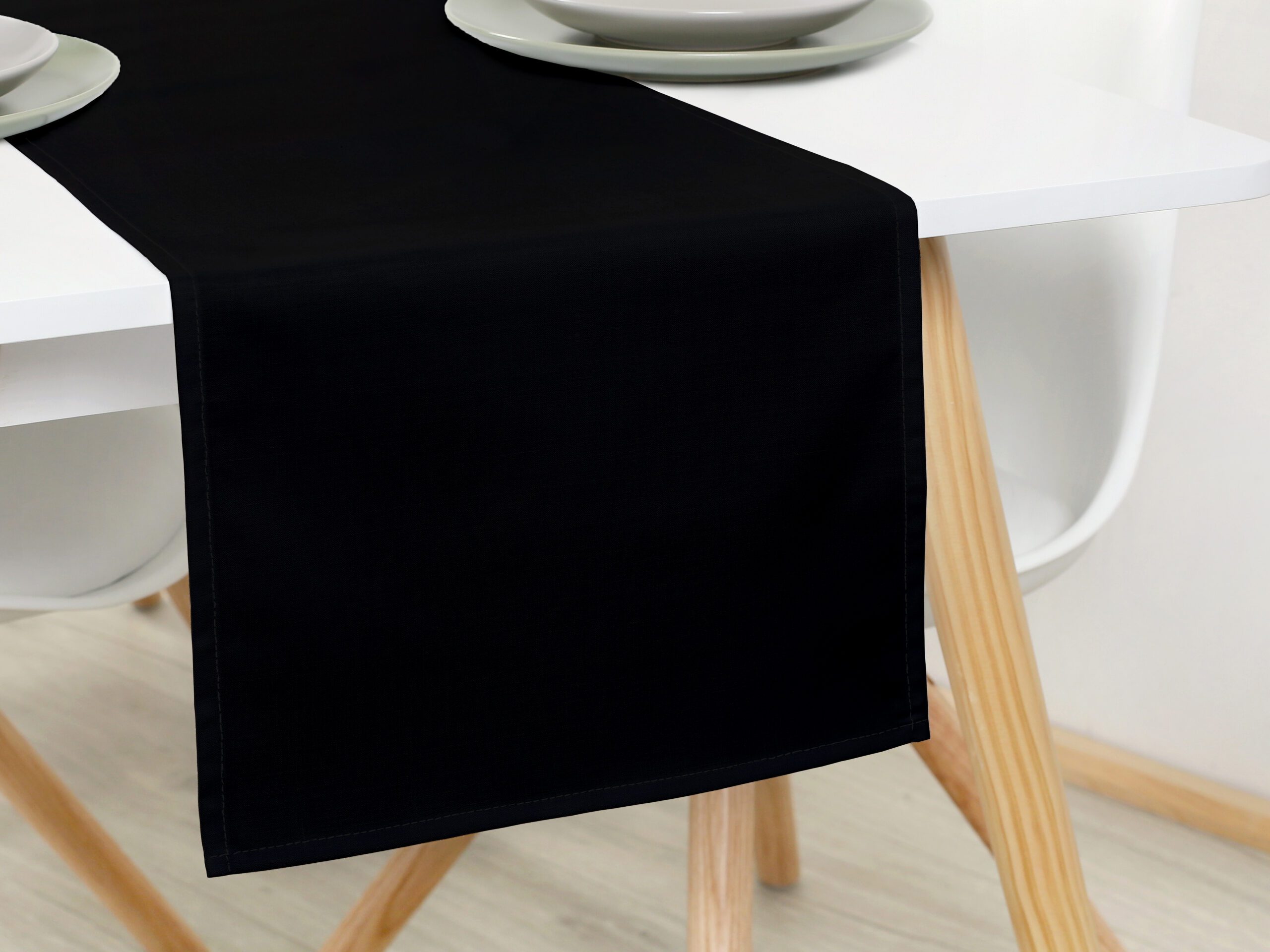 Bavlněný běhoun černý značky Škodák