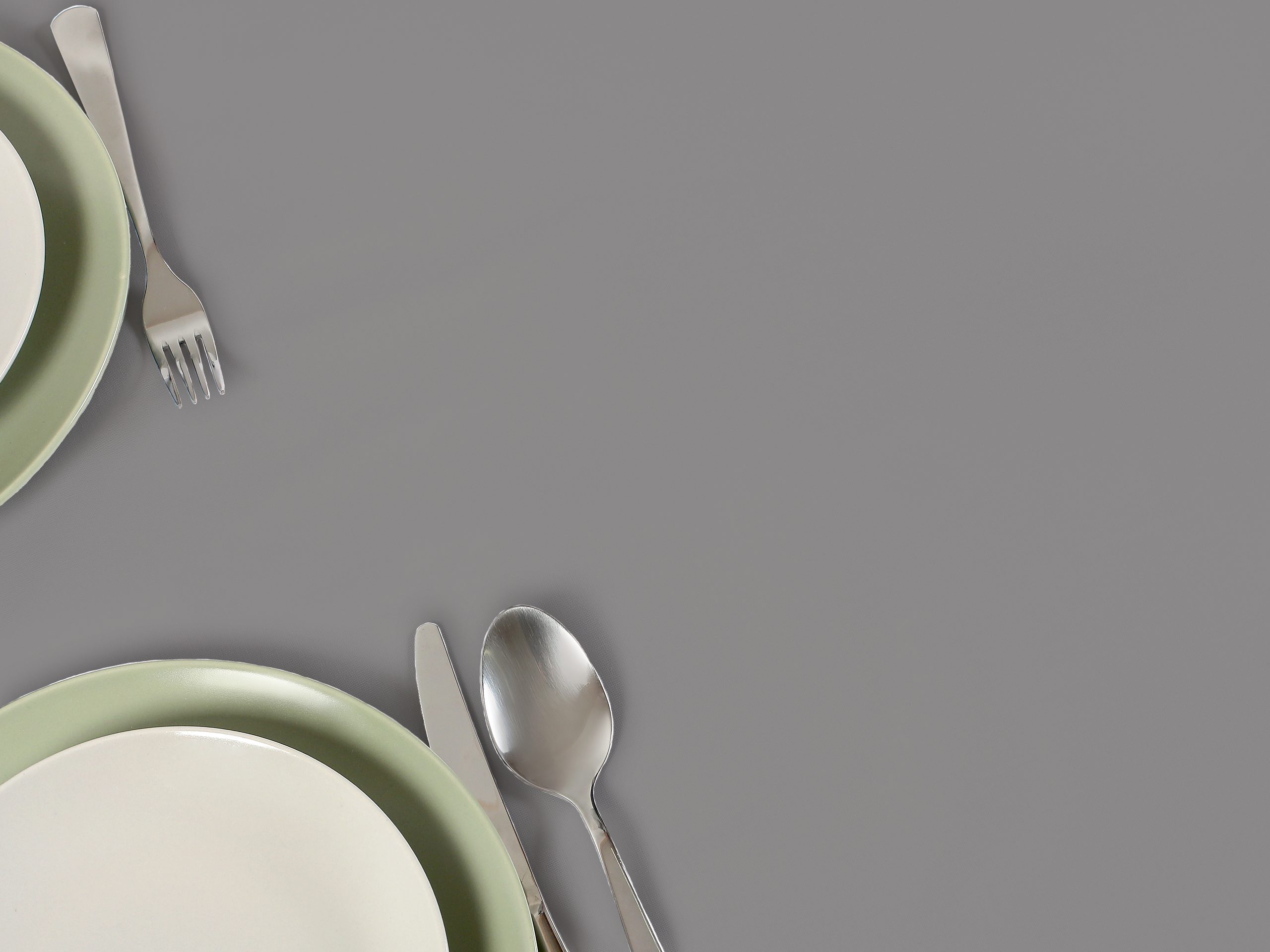 Bavlněný hranatý ubrus šedý značky Škodák.