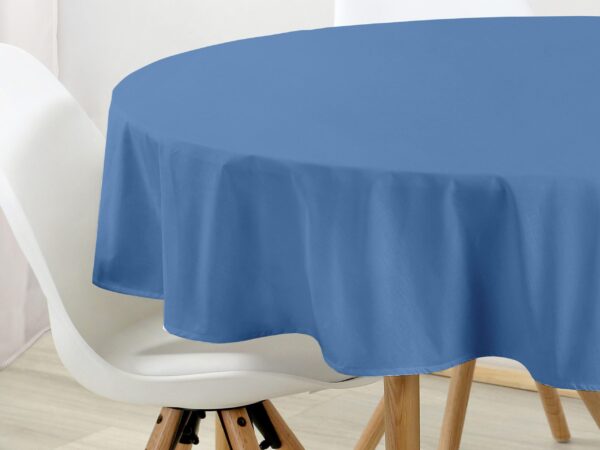 Bavlněný kulatý ubrus modrý značky Škodák.